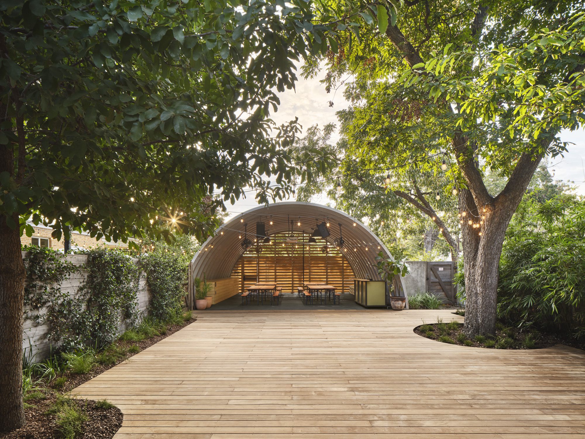 Qhut at carpenter hotel